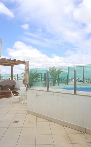 Apartamento à venda com 300m², 4 quartos e 4 vagasCobertura