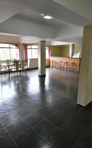 Apartamento à venda com 100m², 2 quartos e 1 vagaÁrea comum - Salão de festas