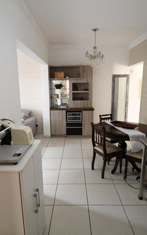 Apartamento à venda com 100m², 2 quartos e 1 vagaSala