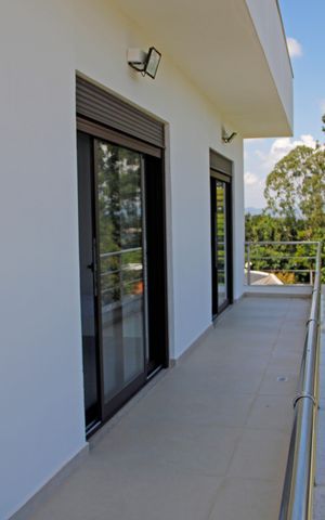 Casa de condomínio para alugar com 469m², 4 quartos e 8 vagasVaranda do Quarto