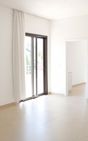 Casa de condomínio para alugar com 469m², 4 quartos e 8 vagasHall