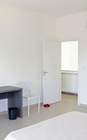 Casa de condomínio para alugar com 469m², 4 quartos e 8 vagasQuarto
