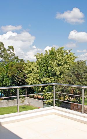 Casa de condomínio para alugar com 469m², 4 quartos e 8 vagasVaranda do Quarto