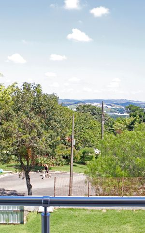 Casa de condomínio para alugar com 469m², 4 quartos e 8 vagasVista do Quarto