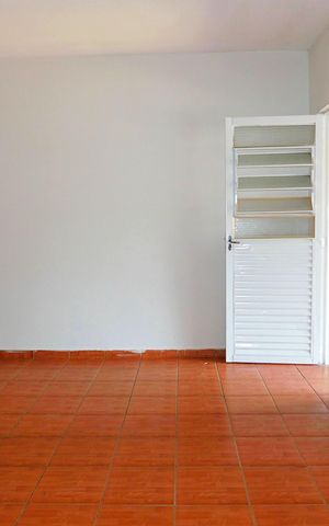 Casa para alugar com 80m², 2 quartos e 1 vagaSala