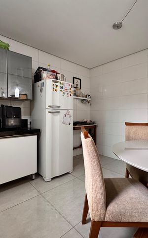 Casa à venda com 124m², 2 quartos e 3 vagas Casa à venda com 124m², 2 quartos e 3 vagasCozinha