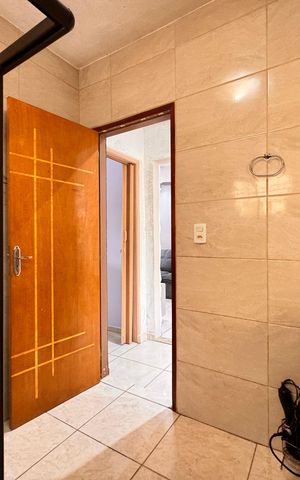 Casa à venda com 124m², 2 quartos e 3 vagas Casa à venda com 124m², 2 quartos e 3 vagasBanheiro