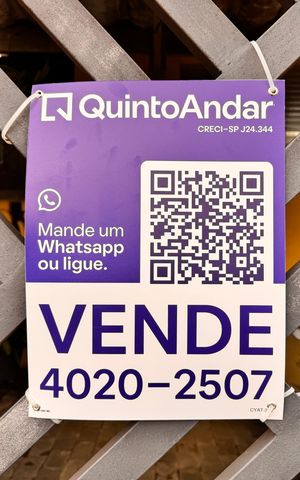 Casa à venda com 124m², 2 quartos e 3 vagas Casa à venda com 124m², 2 quartos e 3 vagasPlaquinha