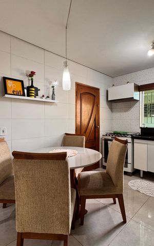 Casa à venda com 124m², 2 quartos e 3 vagas Casa à venda com 124m², 2 quartos e 3 vagasCozinha