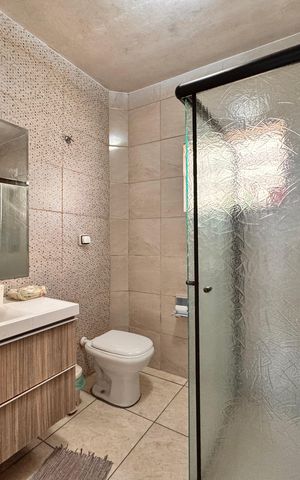 Casa à venda com 124m², 2 quartos e 3 vagas Casa à venda com 124m², 2 quartos e 3 vagasBanheiro