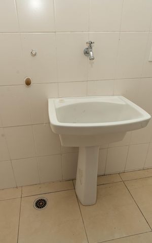 Casa de condomínio à venda com 215m², 3 quartos e 2 vagas Casa de condomínio à venda com 215m², 3 quartos e 2 vagasÁrea de serviço