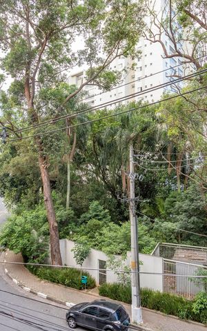 Casa de condomínio à venda com 215m², 3 quartos e 2 vagas Casa de condomínio à venda com 215m², 3 quartos e 2 vagasVista da churrasqueira