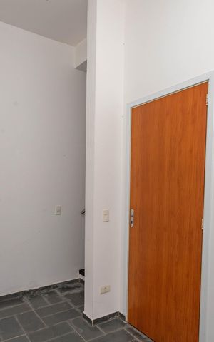 Casa de condomínio à venda com 215m², 3 quartos e 2 vagas Casa de condomínio à venda com 215m², 3 quartos e 2 vagasDeposito