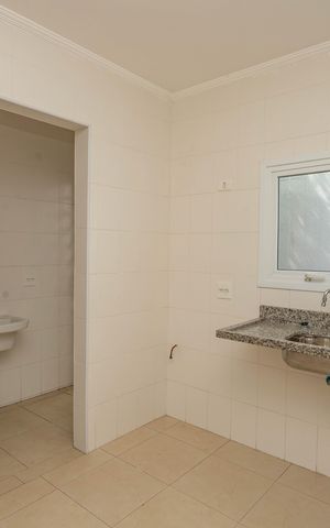Casa de condomínio à venda com 215m², 3 quartos e 2 vagas Casa de condomínio à venda com 215m², 3 quartos e 2 vagasCozinha