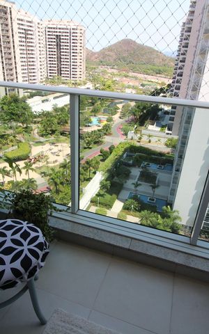 Apartamento à venda com 80m², 2 quartos e 1 vagaSala - Varanda