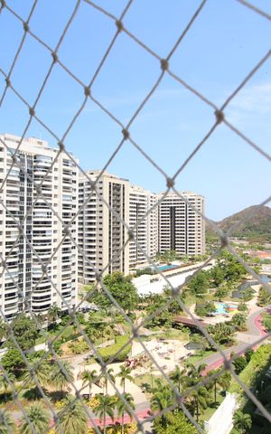 Apartamento à venda com 80m², 2 quartos e 1 vagaSala - Varanda - Vista
