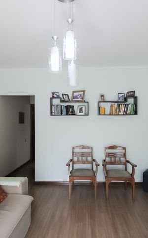 Casa à venda com 202m², 3 quartos e 4 vagasSala