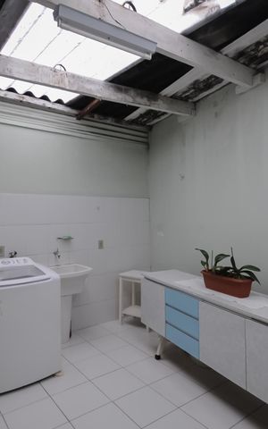 Casa à venda com 202m², 3 quartos e 4 vagasÁrea de Serviço