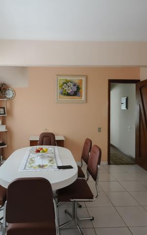 Casa à venda com 202m², 3 quartos e 4 vagasCopa