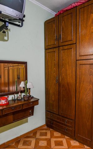 Casa à venda com 166m², 3 quartos e 2 vagas Casa à venda com 166m², 3 quartos e 2 vagasQuarto 4
