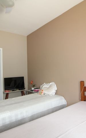 Apartamento à venda com 100m², 2 quartos e 2 vagasQuarto 2