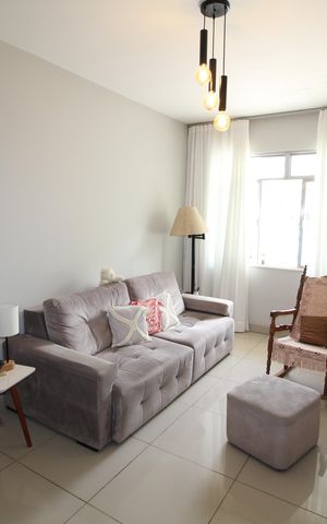 Apartamento à venda com 100m², 2 quartos e 2 vagasSala