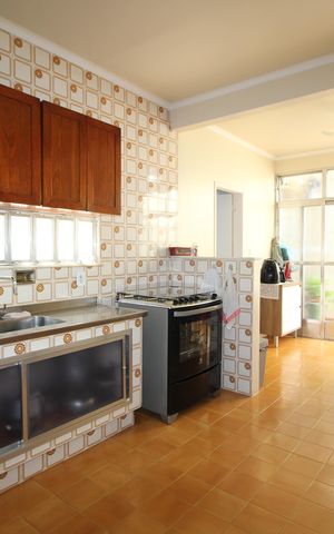 Apartamento à venda com 100m², 2 quartos e 2 vagasCozinha