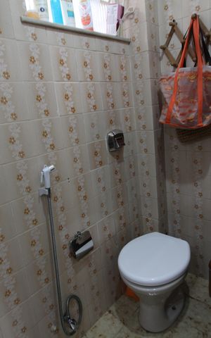 Apartamento à venda com 100m², 2 quartos e 2 vagasBanheiro do Quarto 2