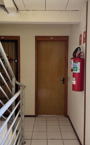 Apartamento para alugar com 44m², 2 quartos e 1 vaga Apartamento para alugar com 44m², 2 quartos e 1 vagaEscada externa
