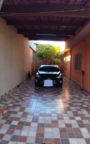 Casa à venda com 240m², 2 quartos e 4 vagas Casa à venda com 240m², 2 quartos e 4 vagasÁrea Externa