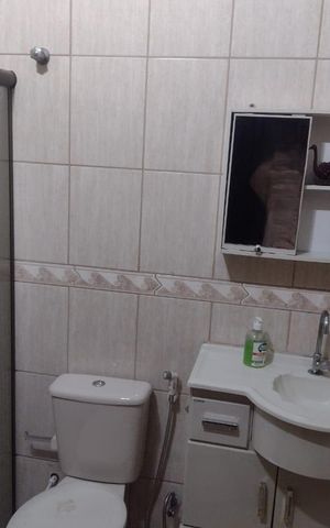 Casa à venda com 240m², 2 quartos e 4 vagas Casa à venda com 240m², 2 quartos e 4 vagasBanheiro 3