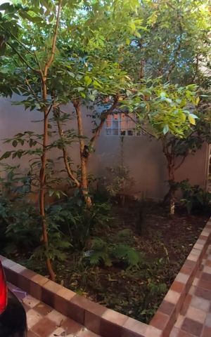 Casa à venda com 240m², 2 quartos e 4 vagas Casa à venda com 240m², 2 quartos e 4 vagasÁrea Externa