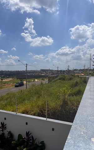 Casa à venda com 147m², 2 quartos e 3 vagas