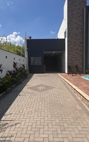 Casa à venda com 147m², 2 quartos e 3 vagas