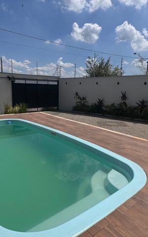 Casa à venda com 147m², 2 quartos e 3 vagas