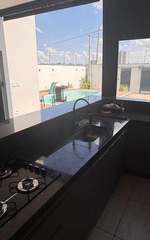 Casa à venda com 147m², 2 quartos e 3 vagas
