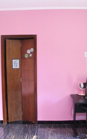 Casa à venda com 550m², 4 quartos e 4 vagasSuíte 2