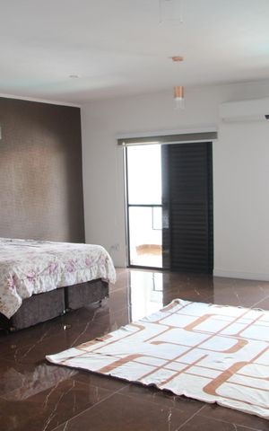 Casa à venda com 550m², 4 quartos e 4 vagasSuíte 1