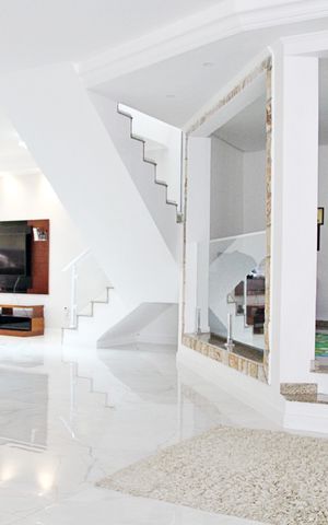 Casa à venda com 550m², 4 quartos e 4 vagasSala e Sala de Jantar