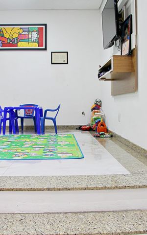 Casa à venda com 550m², 4 quartos e 4 vagasSala de TV