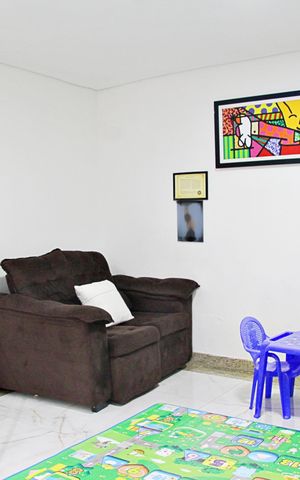 Casa à venda com 550m², 4 quartos e 4 vagasSala de TV