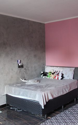 Casa à venda com 550m², 4 quartos e 4 vagasSuíte 2