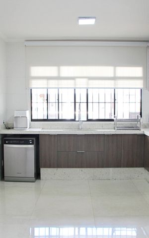 Casa à venda com 550m², 4 quartos e 4 vagasCozinha