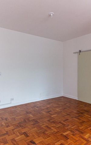 Apartamento à venda com 124m², 3 quartos e sem vaga Apartamento à venda com 124m², 3 quartos e sem vagaSala