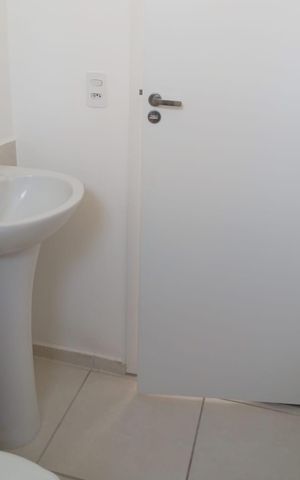 Apartamento à venda com 45m², 2 quartos e 1 vaga Apartamento à venda com 45m², 2 quartos e 1 vagaBanheiro