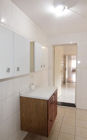 Casa à venda com 125m², 4 quartos e 1 vagaÁrea de Serviço