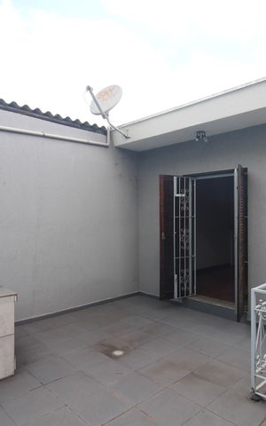Casa à venda com 125m², 4 quartos e 1 vagaQuarto 3 - Varanda