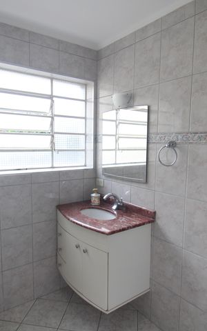 Casa à venda com 125m², 4 quartos e 1 vagaBanheiro