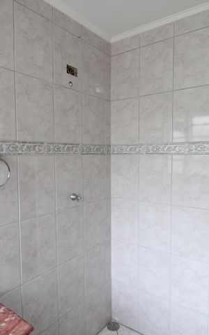 Casa à venda com 125m², 4 quartos e 1 vagaBanheiro