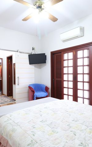 Casa à venda com 342m², 4 quartos e 3 vagasSuíte 4